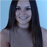 Ofrezco clases de piano y ayuda con deberes para alumnos de primaria